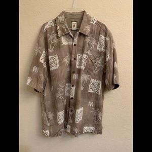 Jamaica Jaxx Button Down Shirt Men’s Size Large 100% Silk Hawaiian Floral Aloha